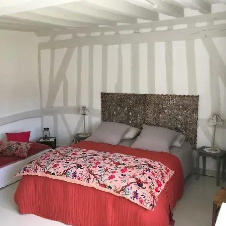 Bed and Breakfast L'Atelier De Tess Le Bec-Hellouin Esterno foto
